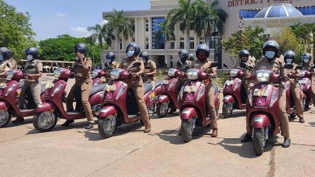 Pink two-wheeler police patrol begins in Villupuram