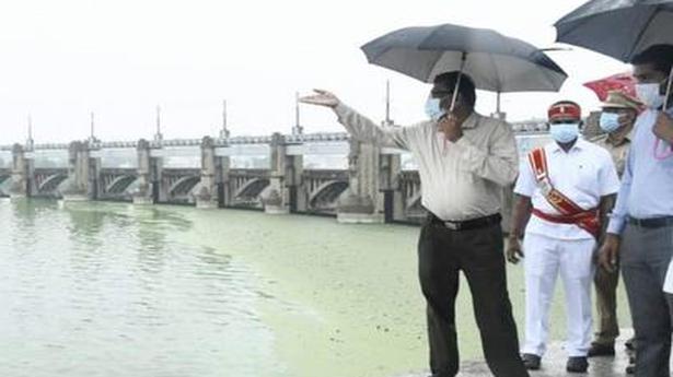 Water level touches 119 feet in Mettur