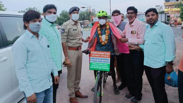 Animal deaths on NH make Mancherial youth cycle 2,700 km in 38 days