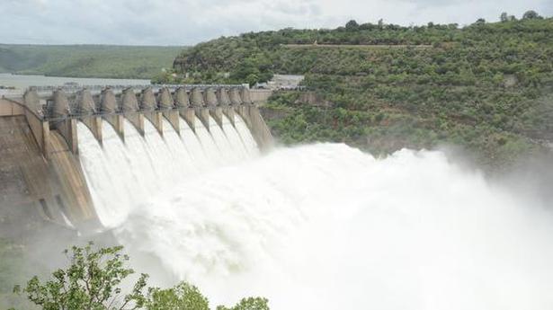 Heavy discharge of flood continues at Srisailam with 10 gates lifted