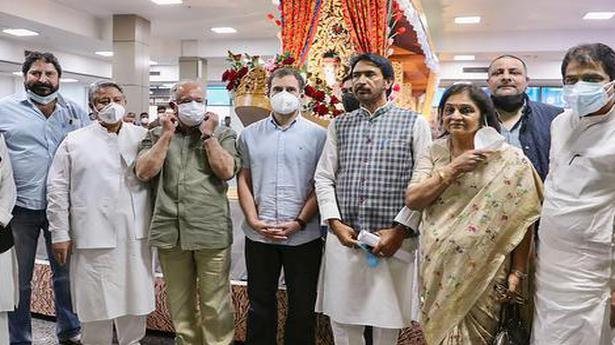 Rahul Gandhi visits Kheer Bhawani temple in J&K