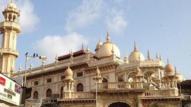 Bombay HC denies nod for prayers at Juma Masjid