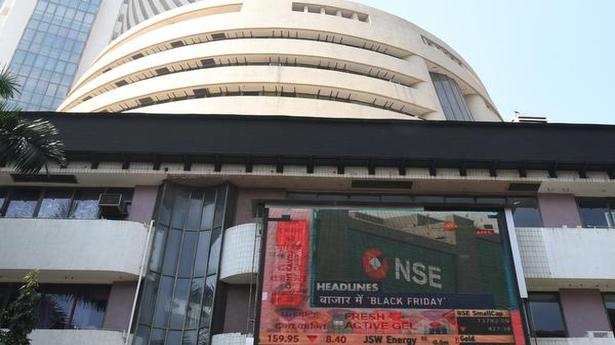 Sensex drops 135 points, Nifty ends near 15,700