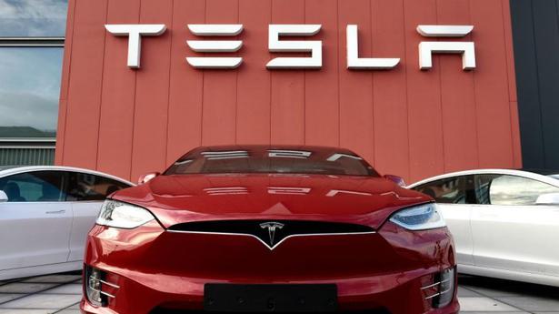 U.S. asks 12 automakers for assistance in Tesla probe