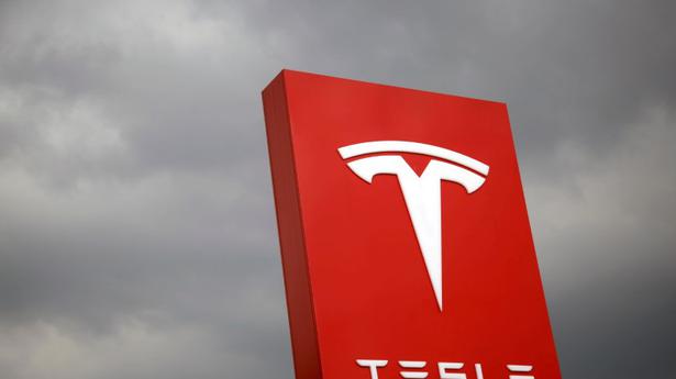 Tesla faces investor lawsuit over Musk tweets on 10% stock sales