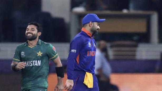 T20 World Cup | Irate Kohli accepts being outplayed by Pakistan