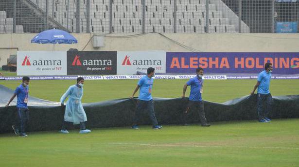 Rain limits play on day 2 of 2nd Bangladesh v Pakistan Test