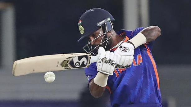 Hardik Pandya’s shoulder injury “not serious” but team management will “wait and watch”