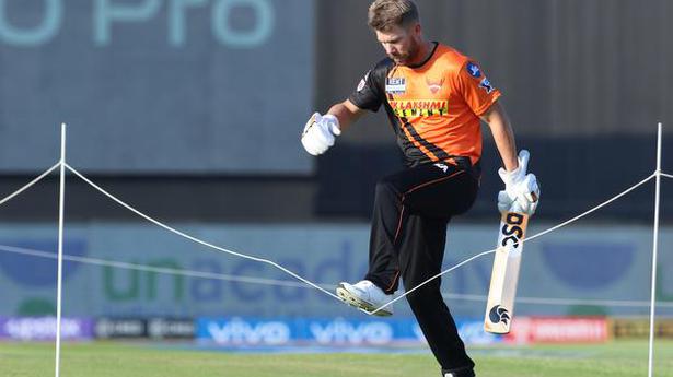 Warner’s SRH future not discussed: Bayliss