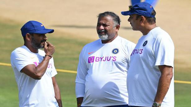 Shastri, Arun, Sridhar awaiting “fit to fly” certificate in order to return home, says BCCI official