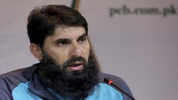 Misbah, Waqar resign as Pakistan's head coach and bowling coach ahead of T20 World Cup