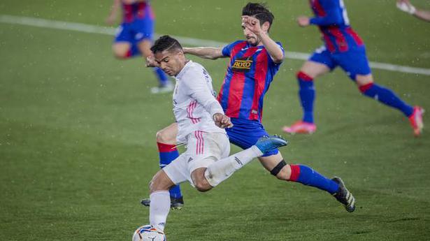 Real Madrid beats Eibar 2-0 before Liverpool Champions League clash