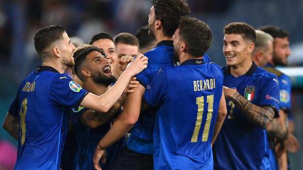 Italy cruise into Euro 2020 last 16 as Wales close on knockouts