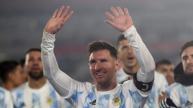 Lionel Messi surpasses Pele as Argentina cruises to victory in World Cup qualifiers