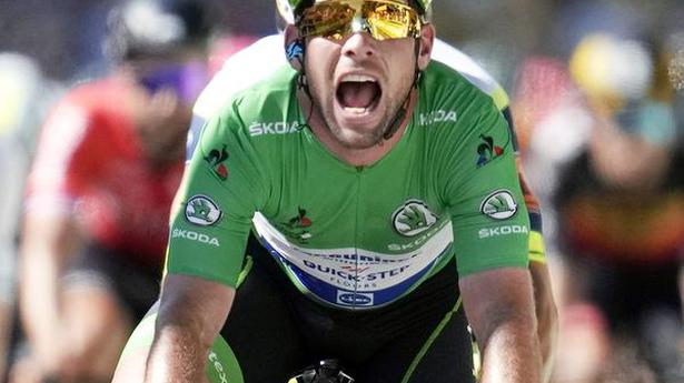 Tour de France | Cavendish equals Merckx’s record