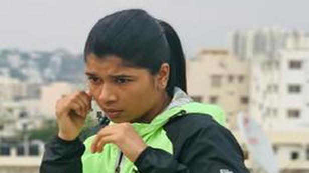 Zareen stuns World champion