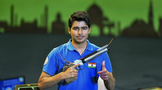 Sensational Saurabh fires his way into finals as topper, Abhishek Verma misses out