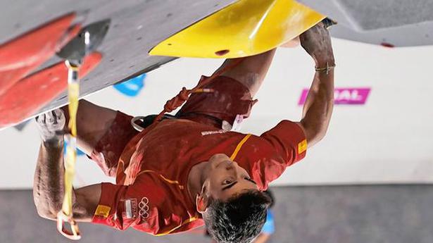 Tokyo Olympics, climbing | Alberto Gines Lopez triumphs