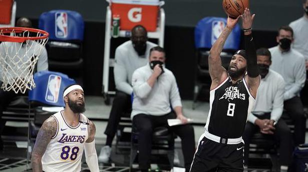 NBA | Clippers thrash Lakers in LA showdown