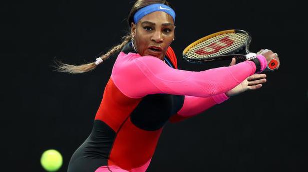 Serena Williams tops Halep at Australian Open quarterfinal