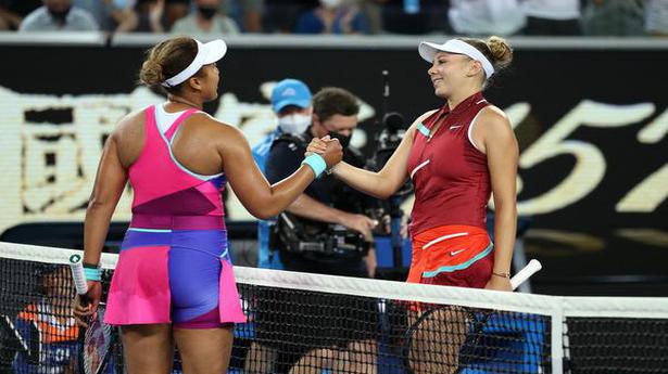 Australian Open 2022 | Anisimova upsets defending champion Naomi Osaka